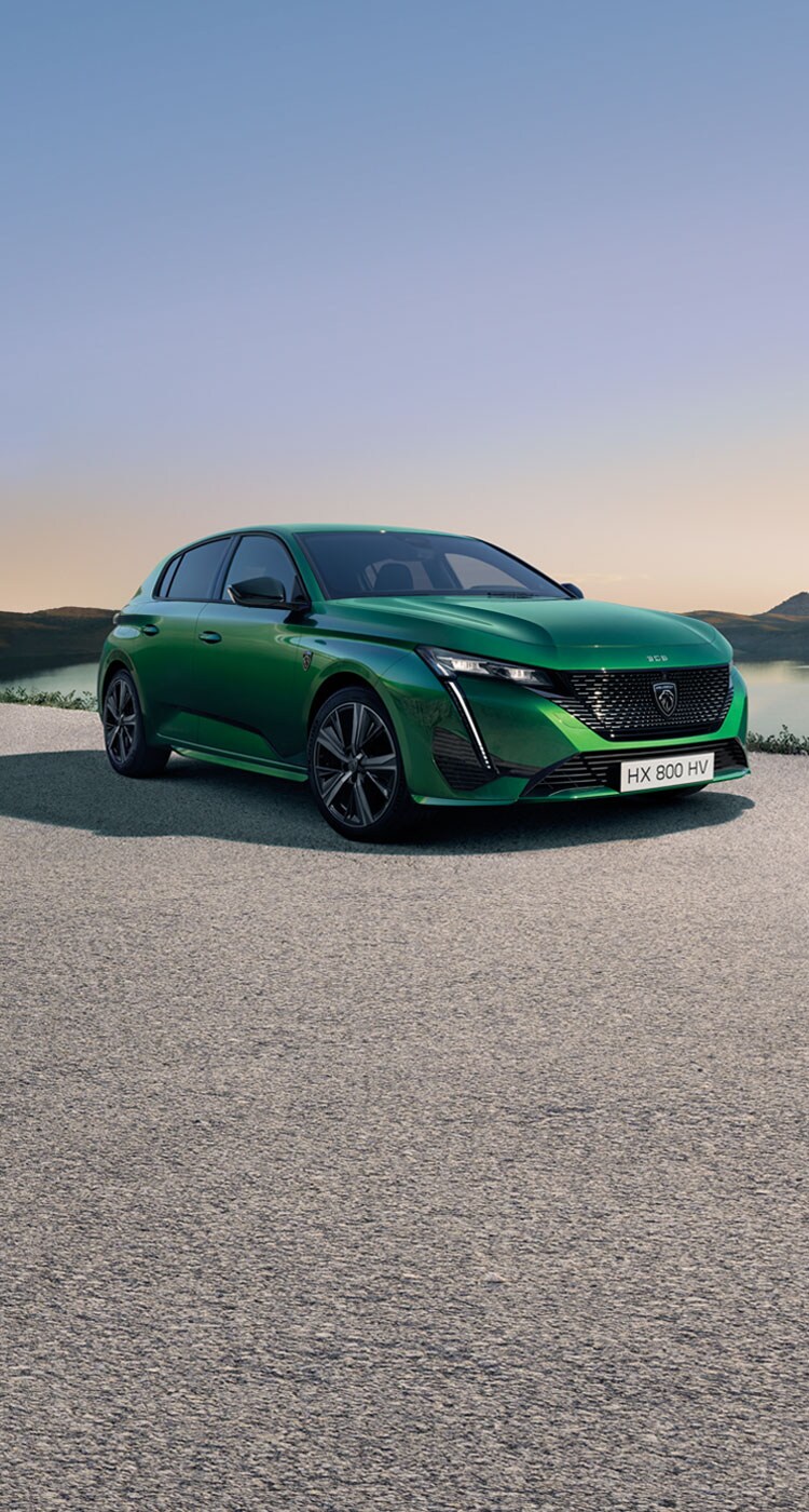 Peugeot 308 Hybrid - Plug -In Hybrid с современным дизайном