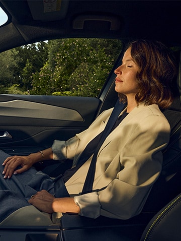 Nouvelle PEUGEOT E-308 SW siège massant
