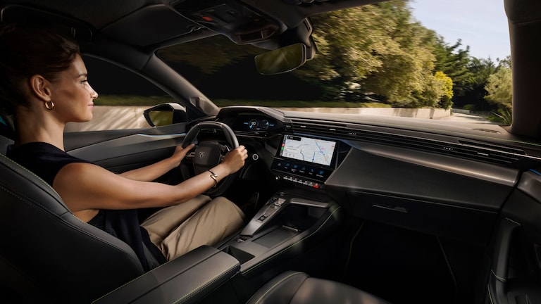 nouvelle-peugeot-e-308-berline-100-lectrique-peugeot-fr