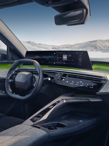 PEUGEOT Panoramic i-Cockpit®
