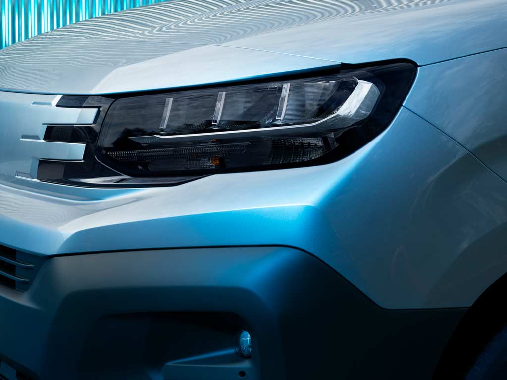 New PEUGEOT E-PARTNER front face