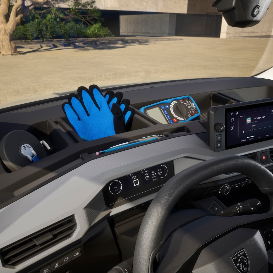 Nouveau PEUGEOT Partner Active tableau de bord avec rangements intégrés